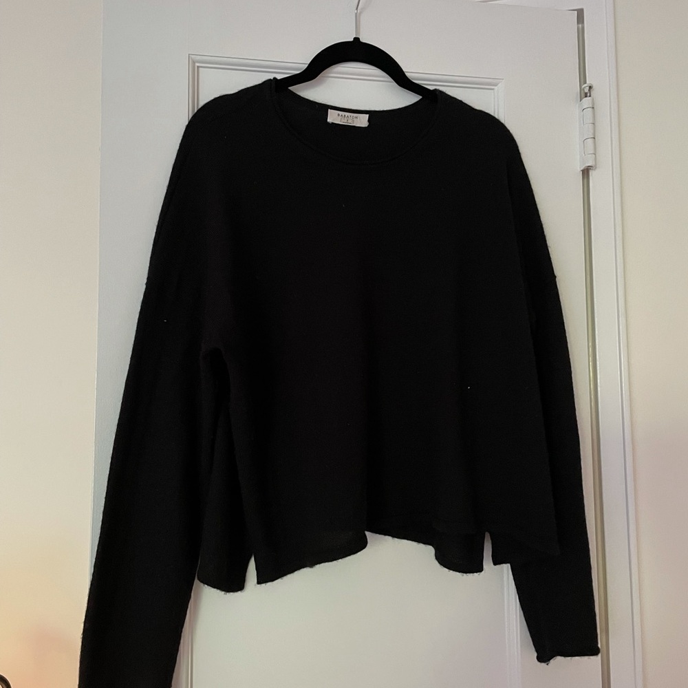 Aritzia cropped sweater size 3 (large)